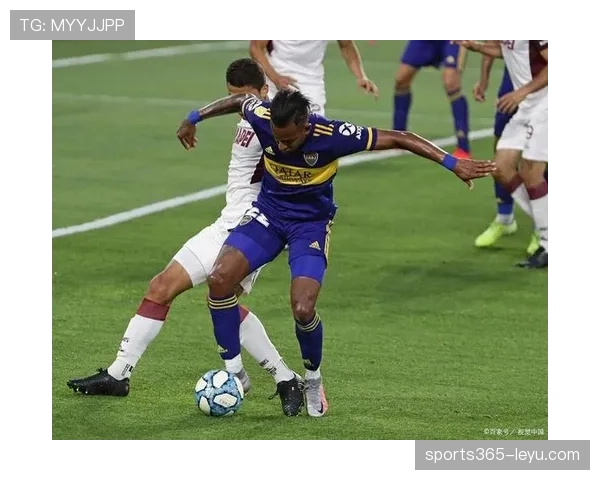 秘鲁队锋线火力全开，状态回暖引球迷期待